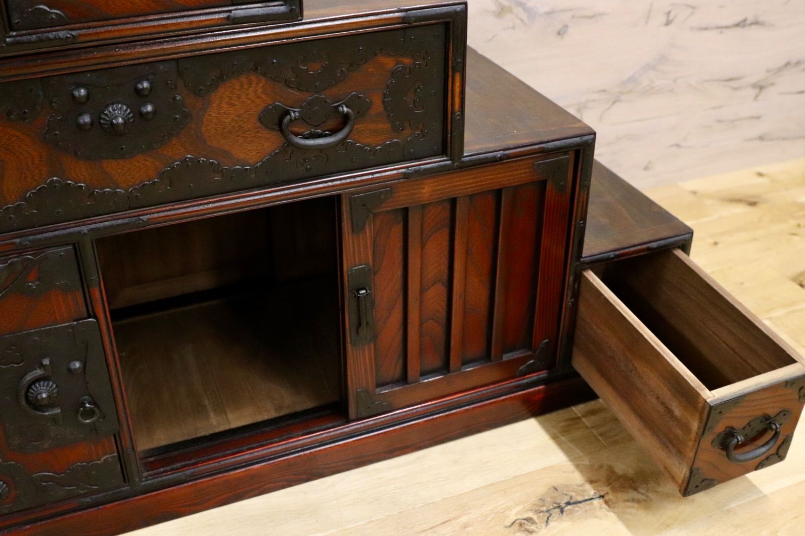 階段箪笥　タンス　アンティーク　骨董　両面誂え 階段箪笥 タンス アンティーク 骨董 両面誂え