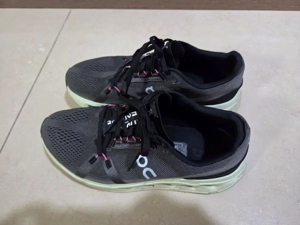 クラウド エクリプス