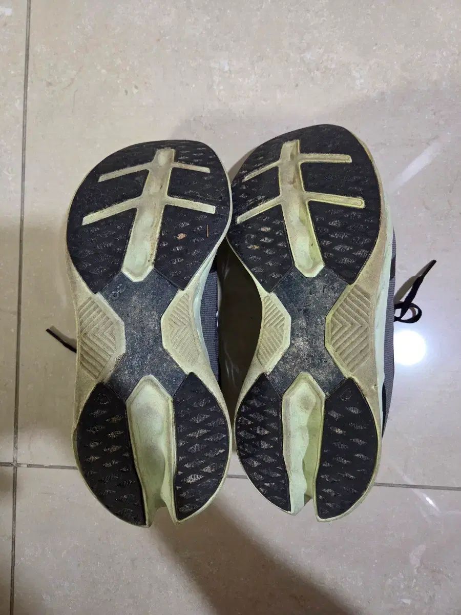 クラウド エクリプス