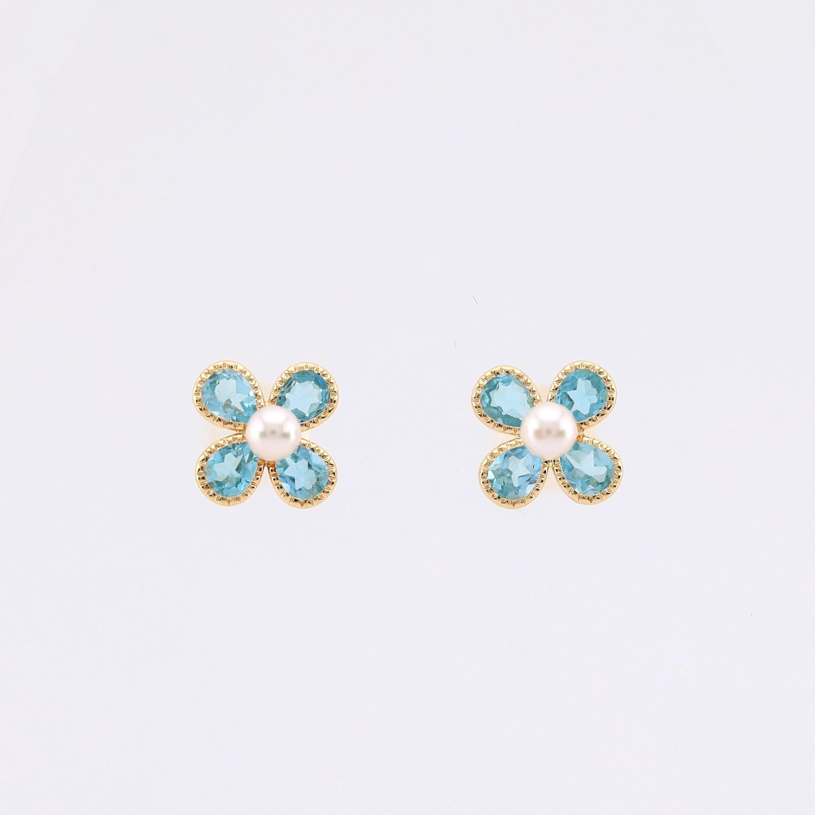 参考定価43 470円 K 18 ゴールド ブルートパーズ ベビーパール 直径約3.00㎜ セット ピアス ジュエリー フラワーモチーフ ミル打ち加工 リボンケース付き