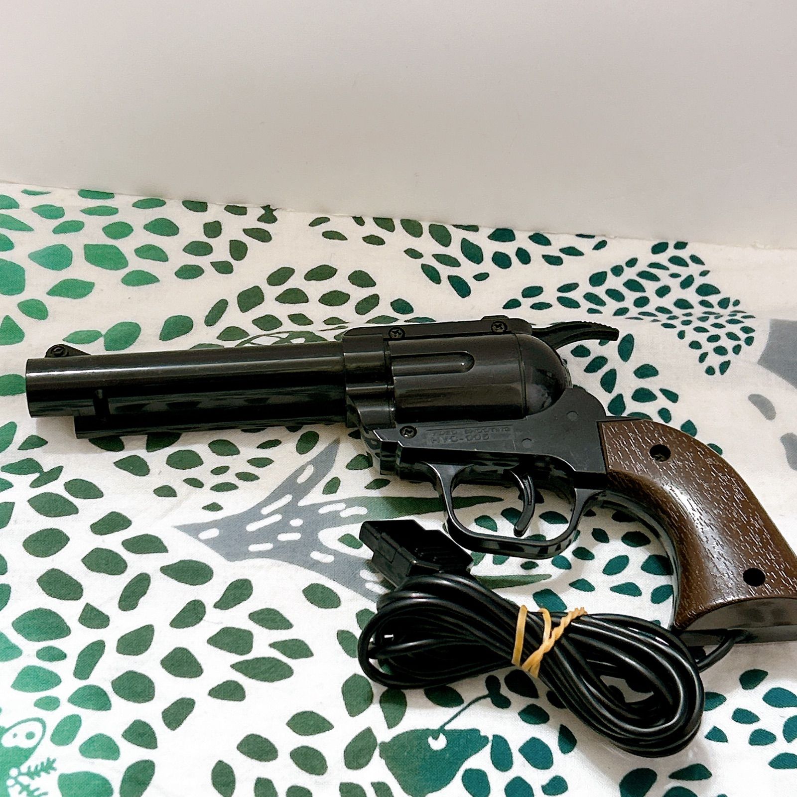 ファミリーコンピュータ専用ガン(光線銃シリーズ) 🔫超希少 任天堂 純正 光線銃 本体 HVC-005 ファミコン FC ビデオ