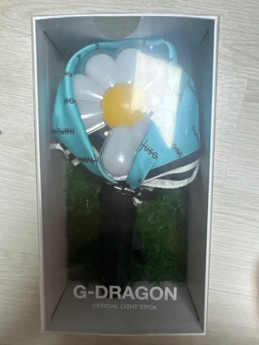 G-DRAGON ジヨン Übermensch ソウルコン ペンライト スカーフ G-DRAGON ジヨン Übermensch ソウルコン ペンライト スカーフ