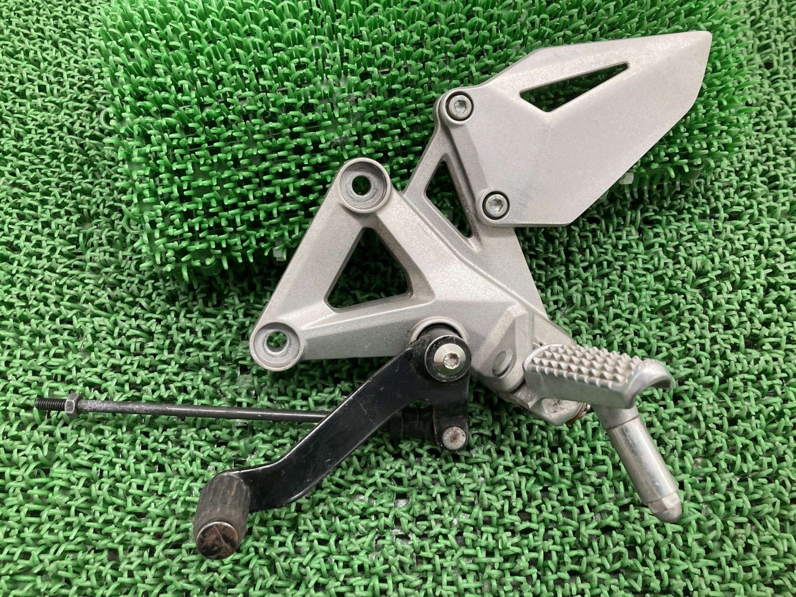 ステップ 左 K 64 ホンダ バイク 部品 MC 51 シフトペダル シフトロッド ペグ ヒールガード 車検 Bx