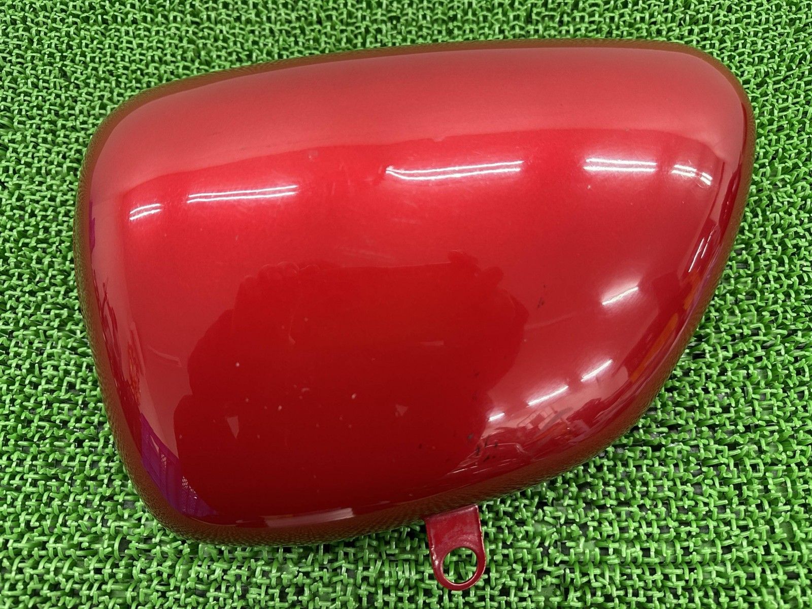 W 400 サイドカバー 左 赤M カワサキ バイク 部品 EJ A 650 800にも サイドカウル ヘコミ無し コケキズ無し pZ