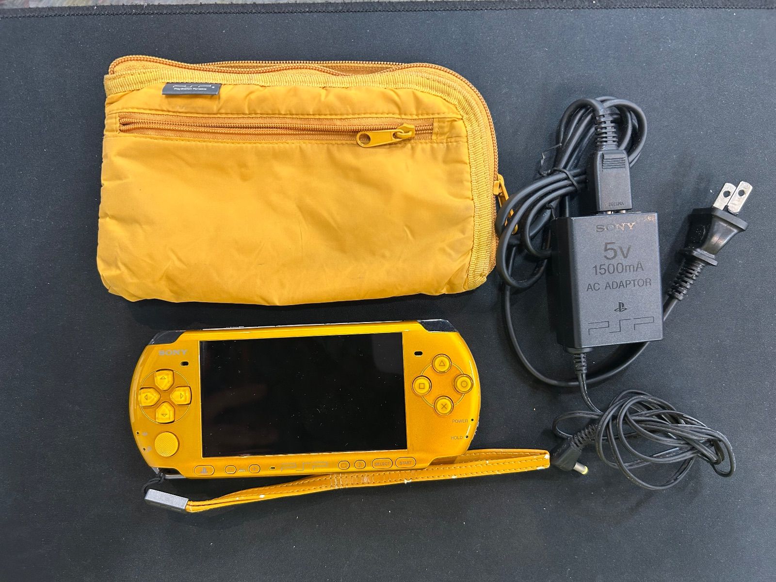 PSP プレイステーション ポータブル グランドイエロー 3000 MB