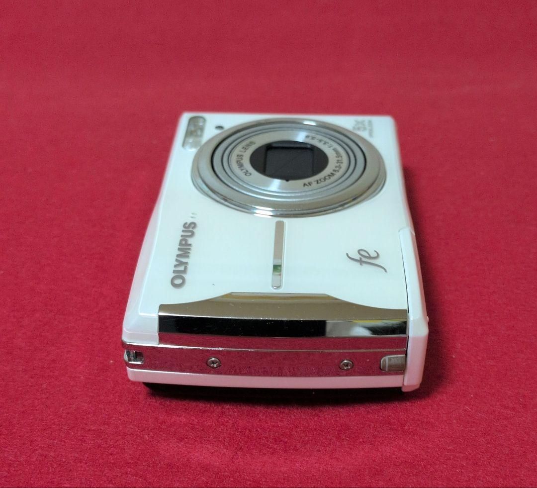 Olympus FE-46 コンパクトデジタルカメラ ホワイト 乾電池式 - メルカリ