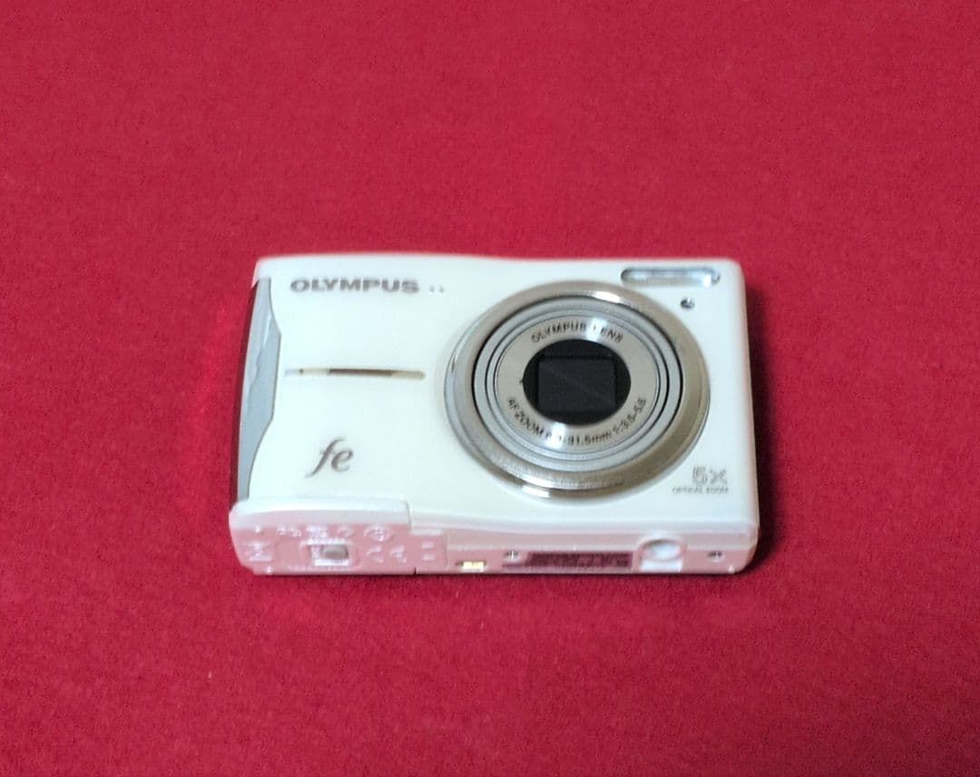 Olympus FE-46 コンパクトデジタルカメラ ホワイト 乾電池式 - メルカリ