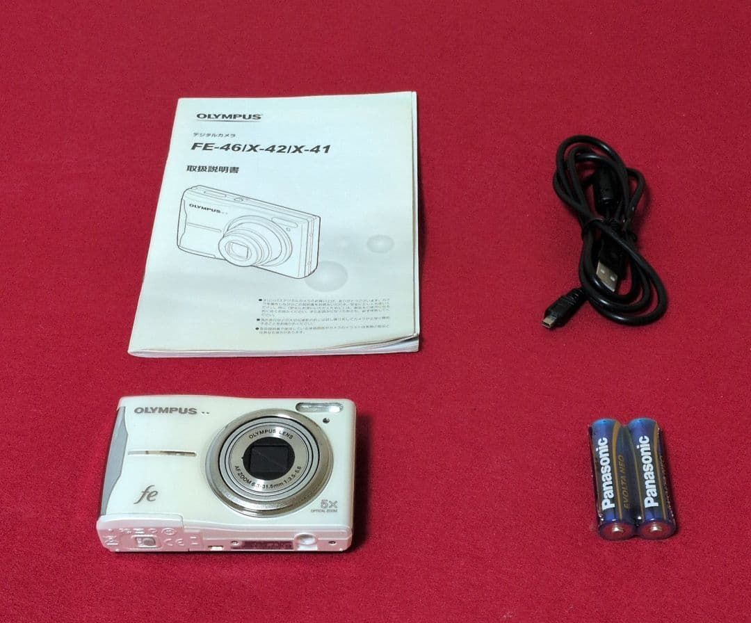 Olympus FE-46 コンパクトデジタルカメラ ホワイト 乾電池式 - メルカリ