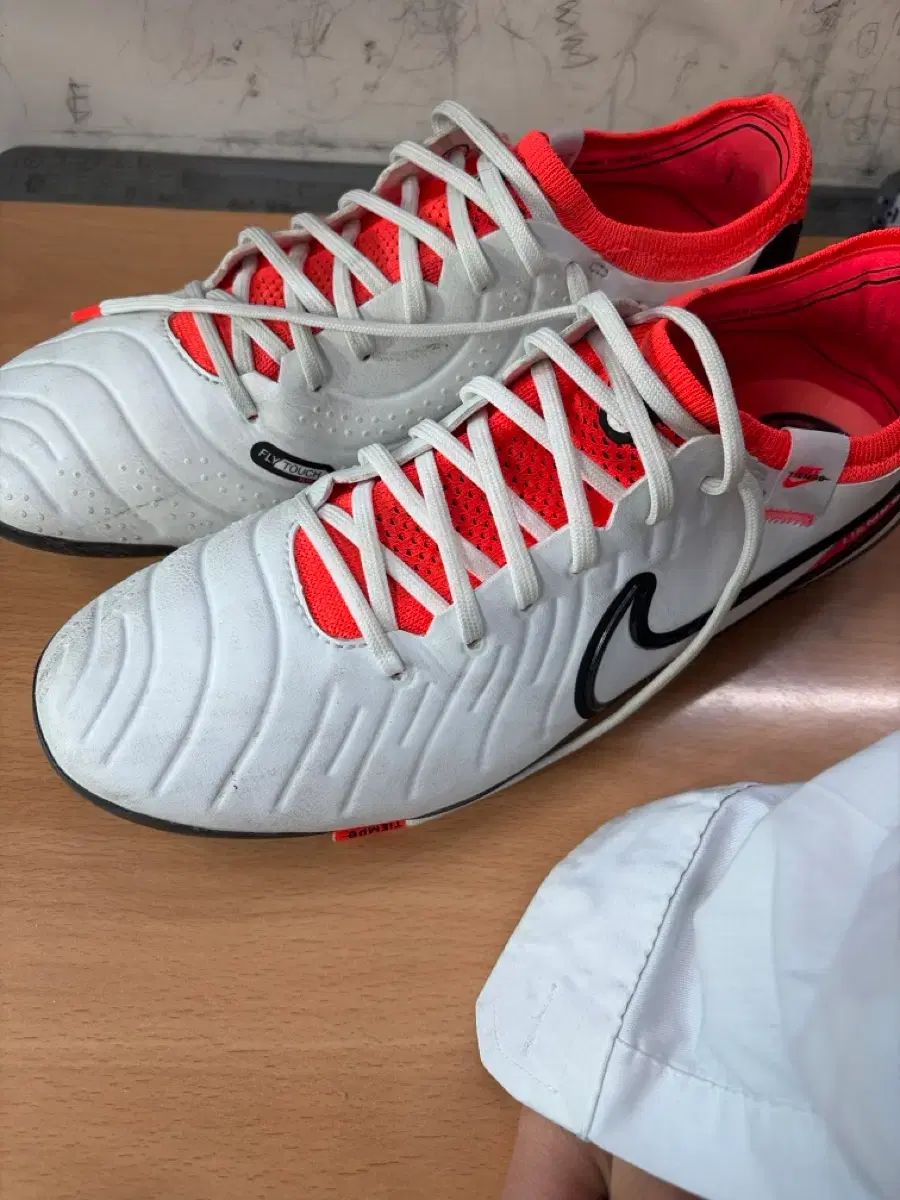 NIKE ティエンポ レジェンド10 エリート AG