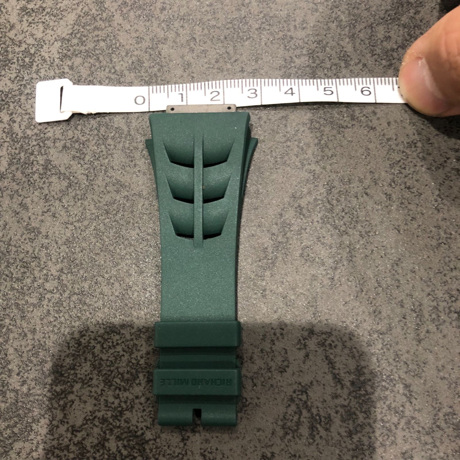 リシャールミル用ダークグリーンラバーベルト 11