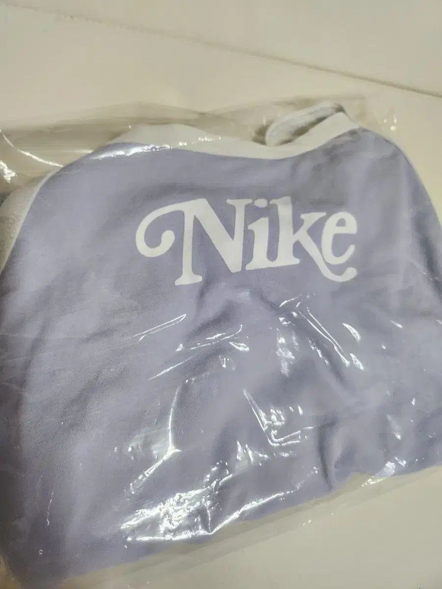 ナイキ ヘリテイジ レトロ オキシゲンパープル レーサーバック32