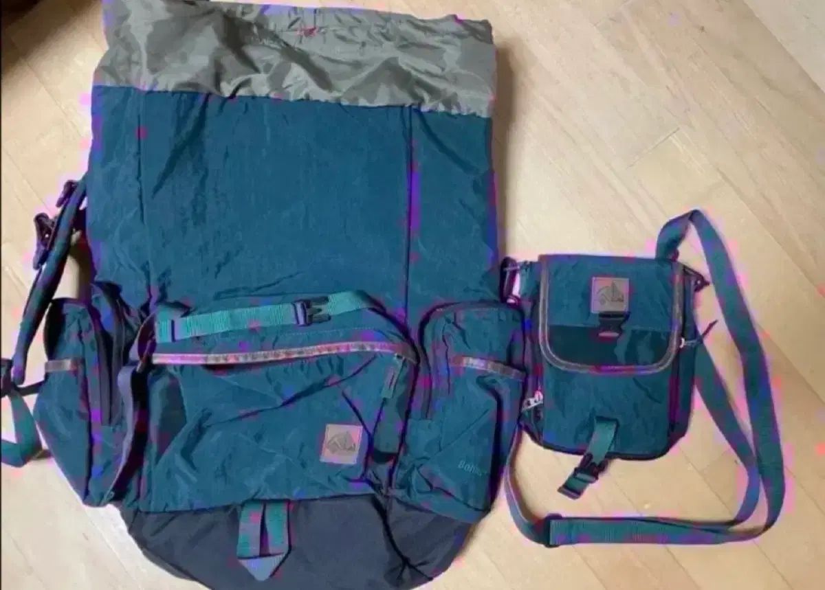 コロンビア Columbia 28 L サン SAN 登山用バックパック メッセンジャーバッグ