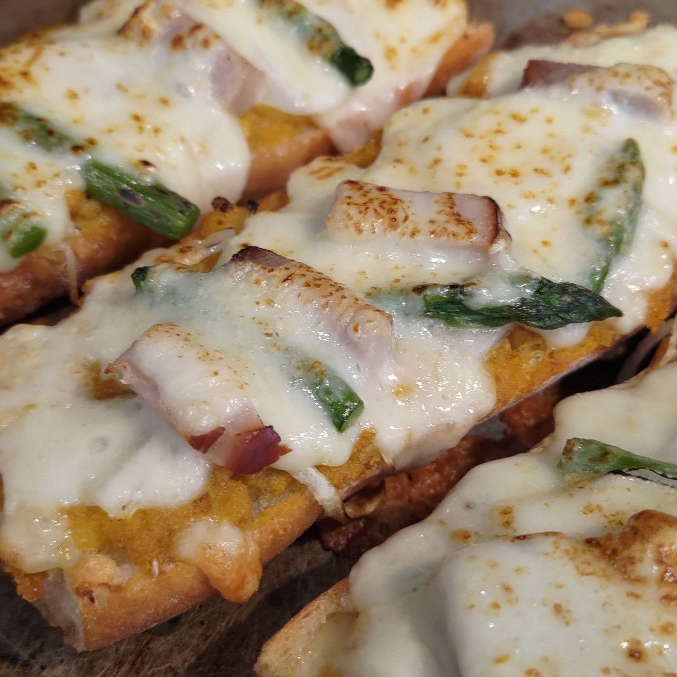 国産小麦＆自家培養酵母の惣菜パン9種 - メルカリ