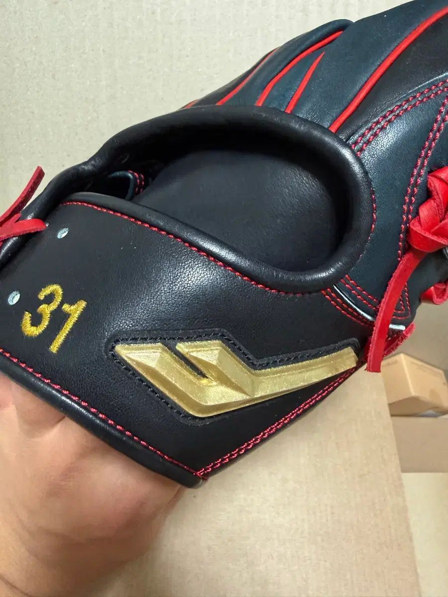 チョルスビン PROSPECS 外野グローブ 刺繍