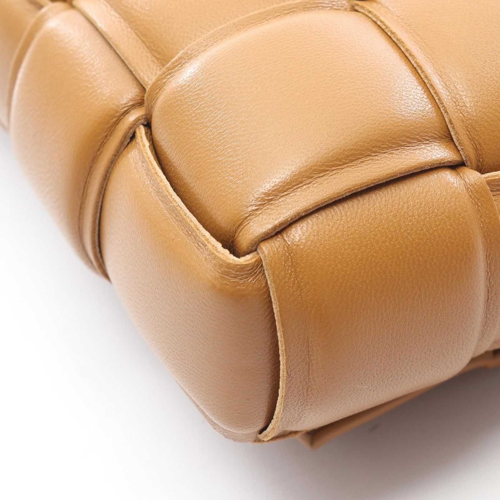 ボッテガヴェネタ BOTTEGA VENETA ショルダーバッグ パデッド カセット