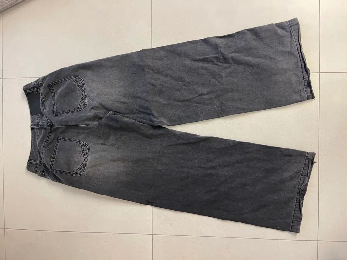 rew ブラックデニムパンツ