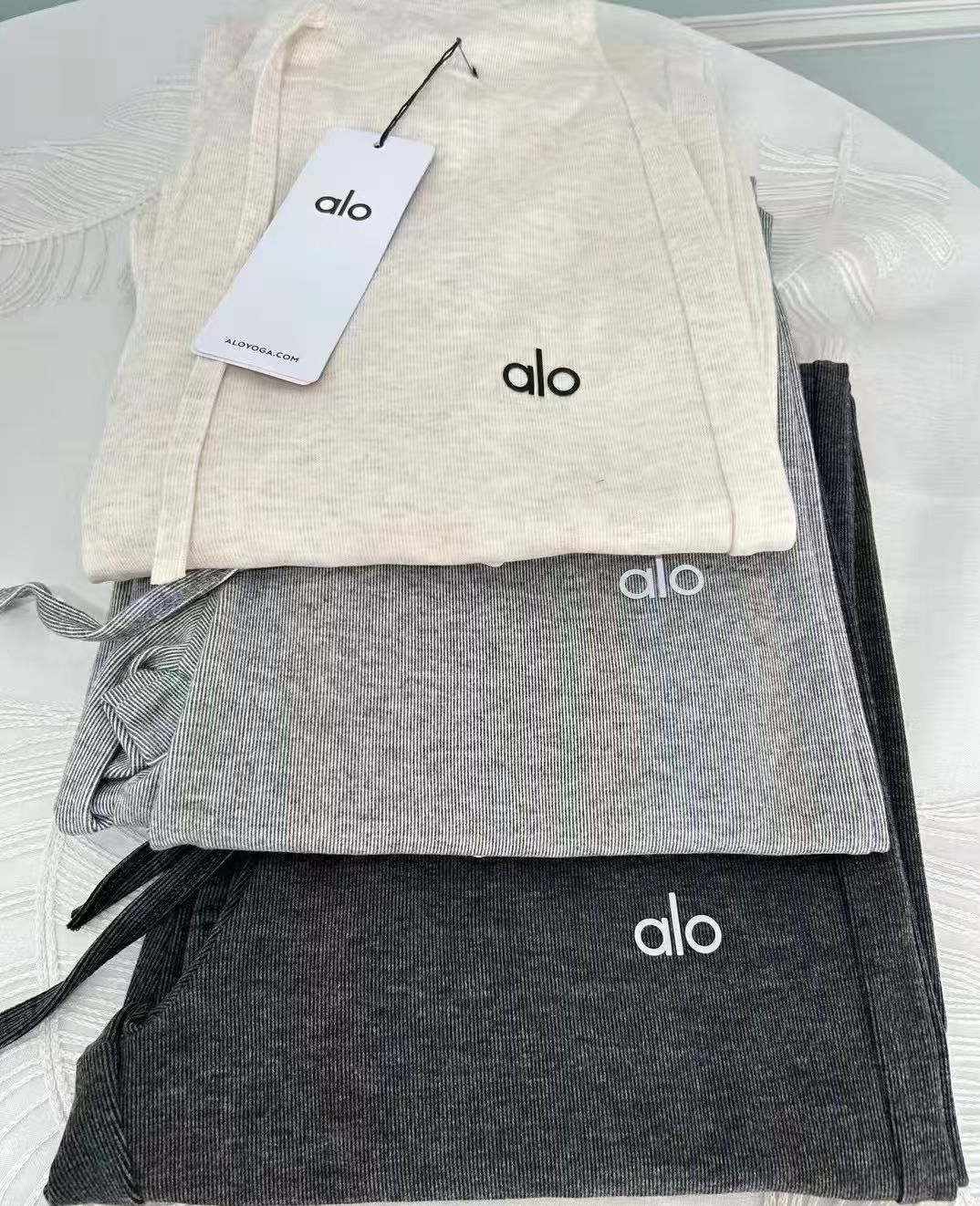 ALO yoga ニット ダボダボ ゆったり レディース ロングパンツ