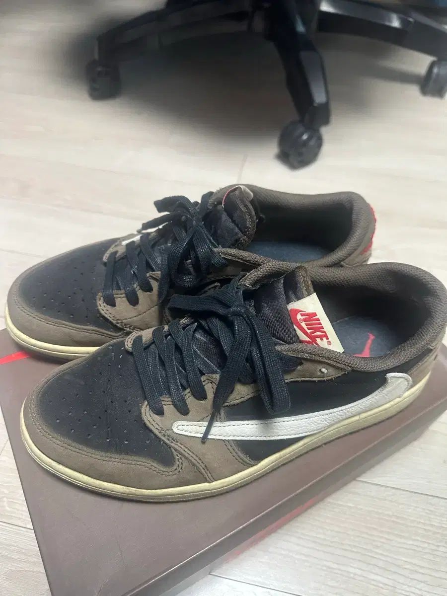 ジョーダン1 トラヴィススコット ogモカ 260