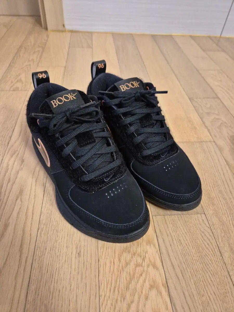 NIKE BOOK 1 EVNNE 23.0 cm