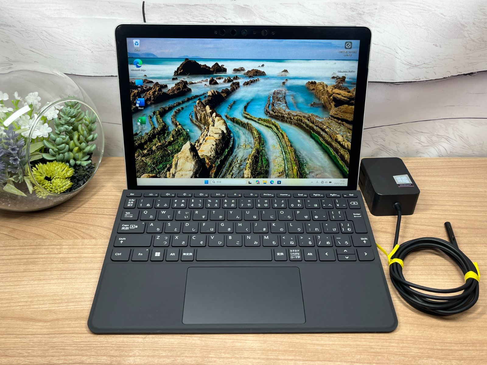 【SIM・美品】0619　Surface Go2 LTE  Office2024 Win11 タブレット マイクロソフト　コンパクト 美品・LTE】06202 Surface Go2 Office2024 Win11 タブレット