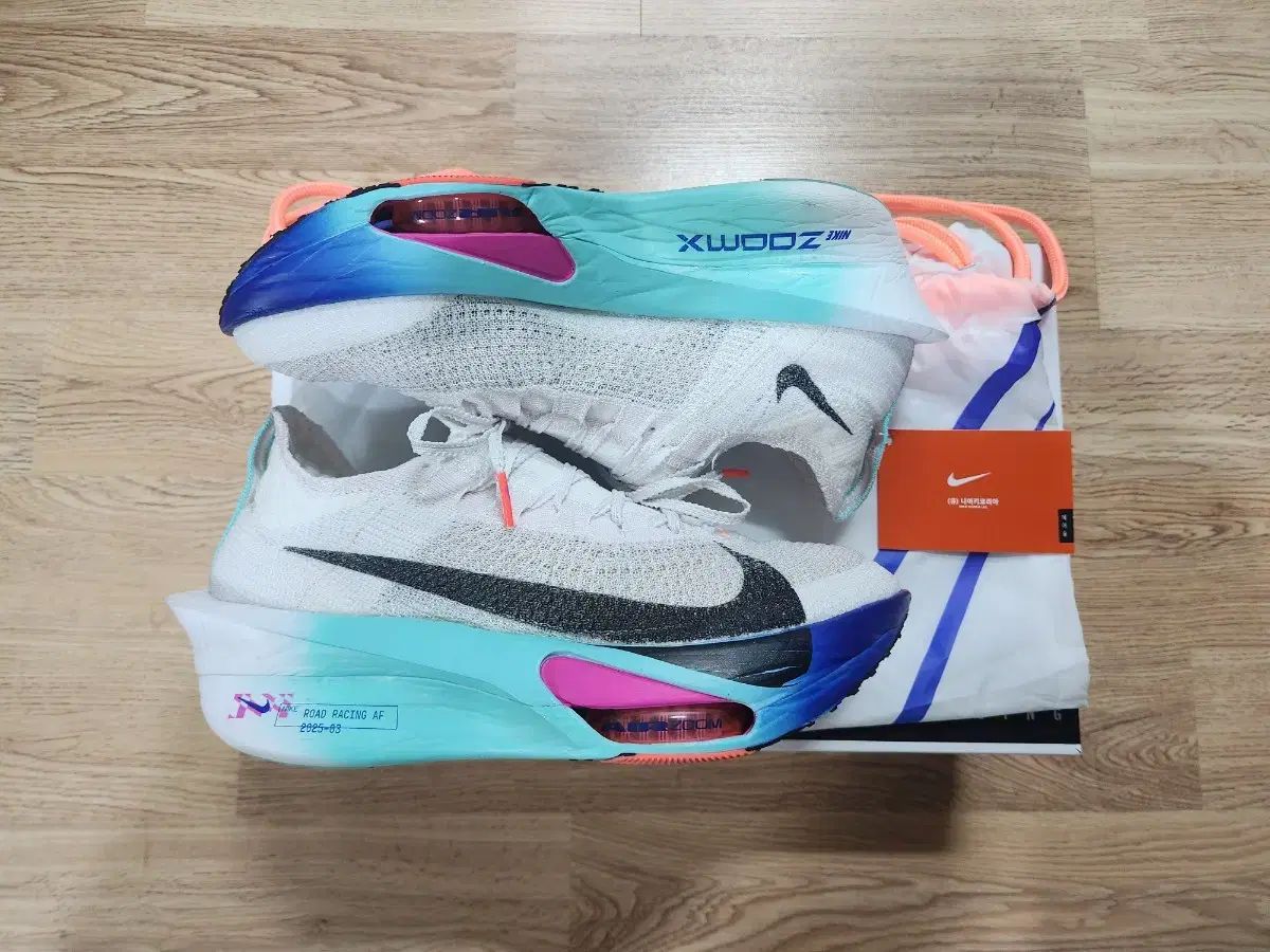 260 NIKE アルファフライ 3