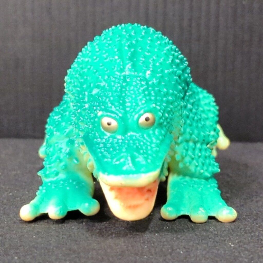 バンダイ ウルトラ怪獣シリーズ ガマクジラ 66 - メルカリ