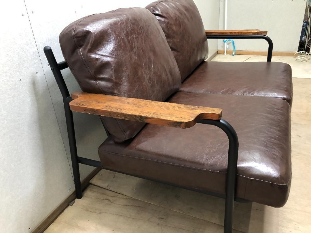 ソフトレザー　鉄脚　2人掛け　ソファ　肘付き　75050-1-010 ソフトレザー 鉄脚 2人掛け ソファ 肘付き 75050-1-010 - メルカリ