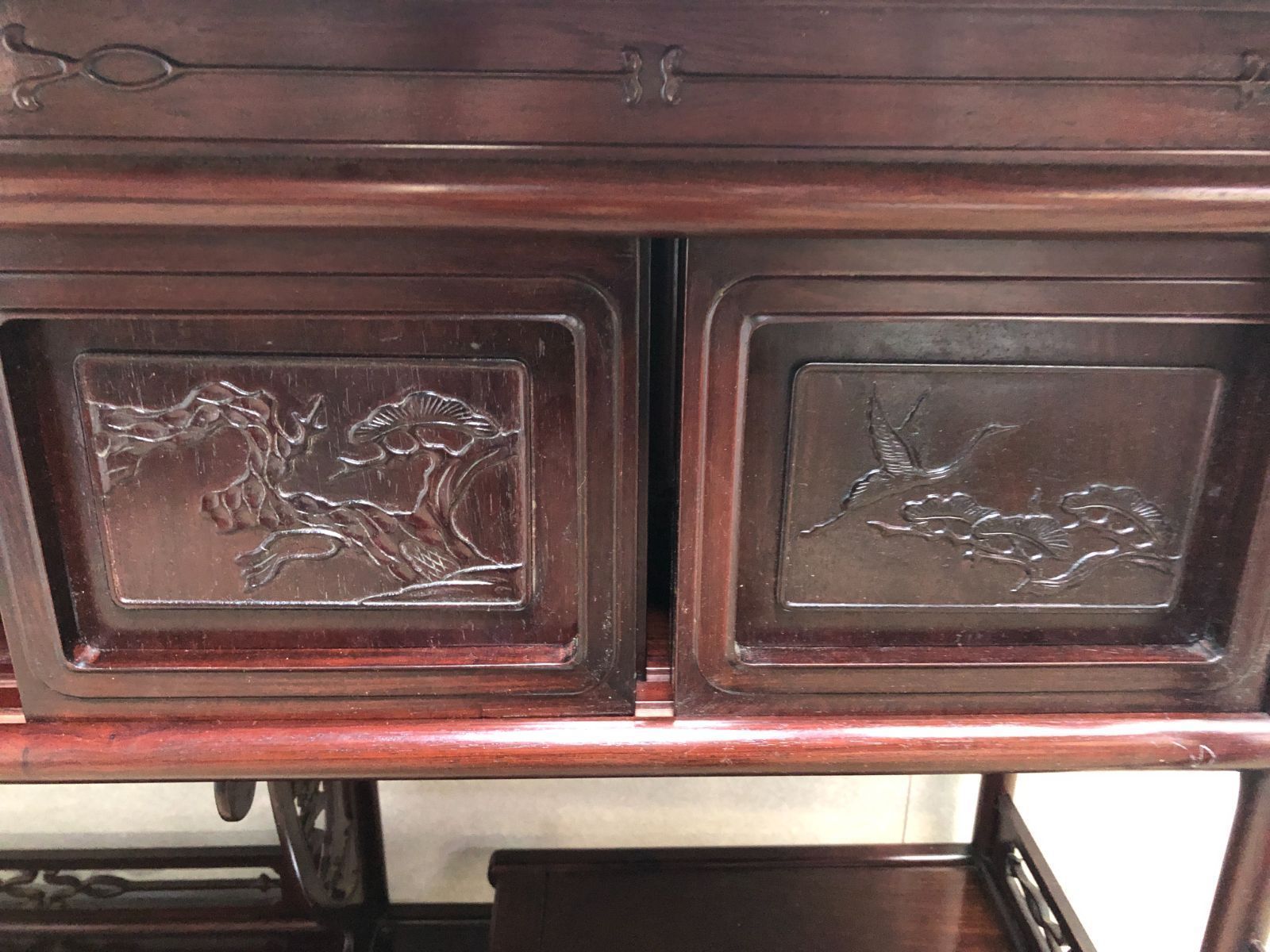 飾り棚 和棚 茶棚 アンティーク 彫刻入り 送料込み 250309-1 - メルカリ