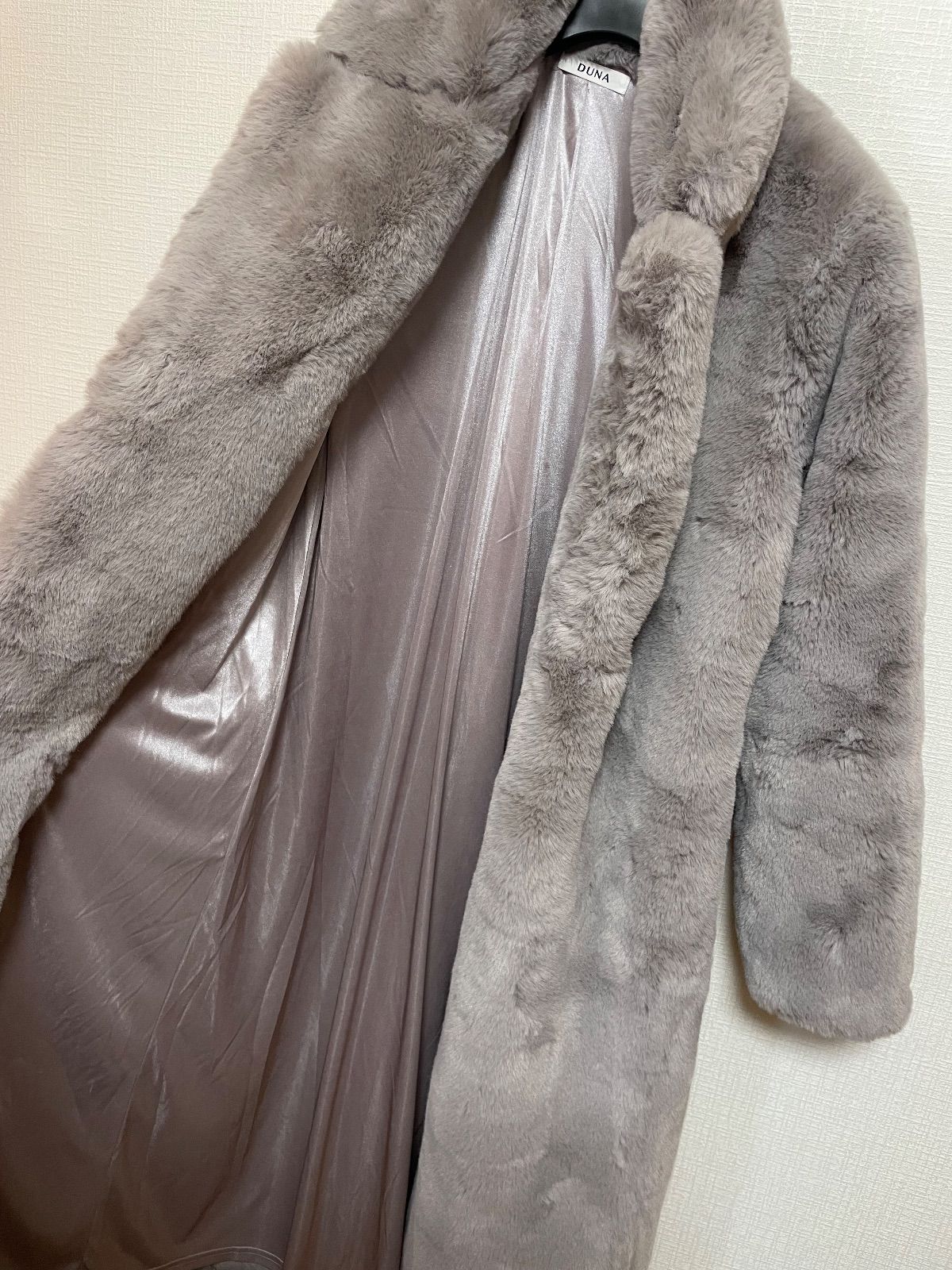 美品/DUNA/ロングファーコート/GRAY/free - メルカリ