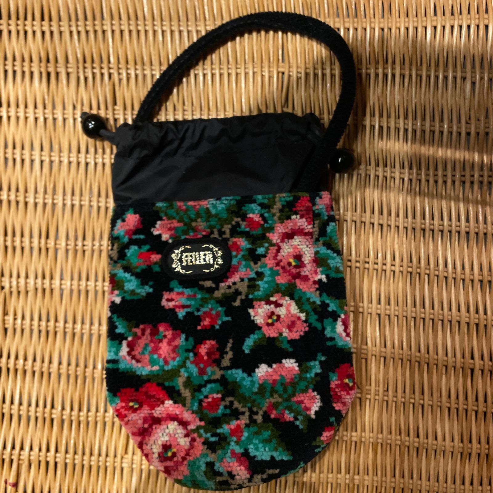 東あずま店 併売品】 ＠ FEILER フェイラー ペットボトル ホルダー