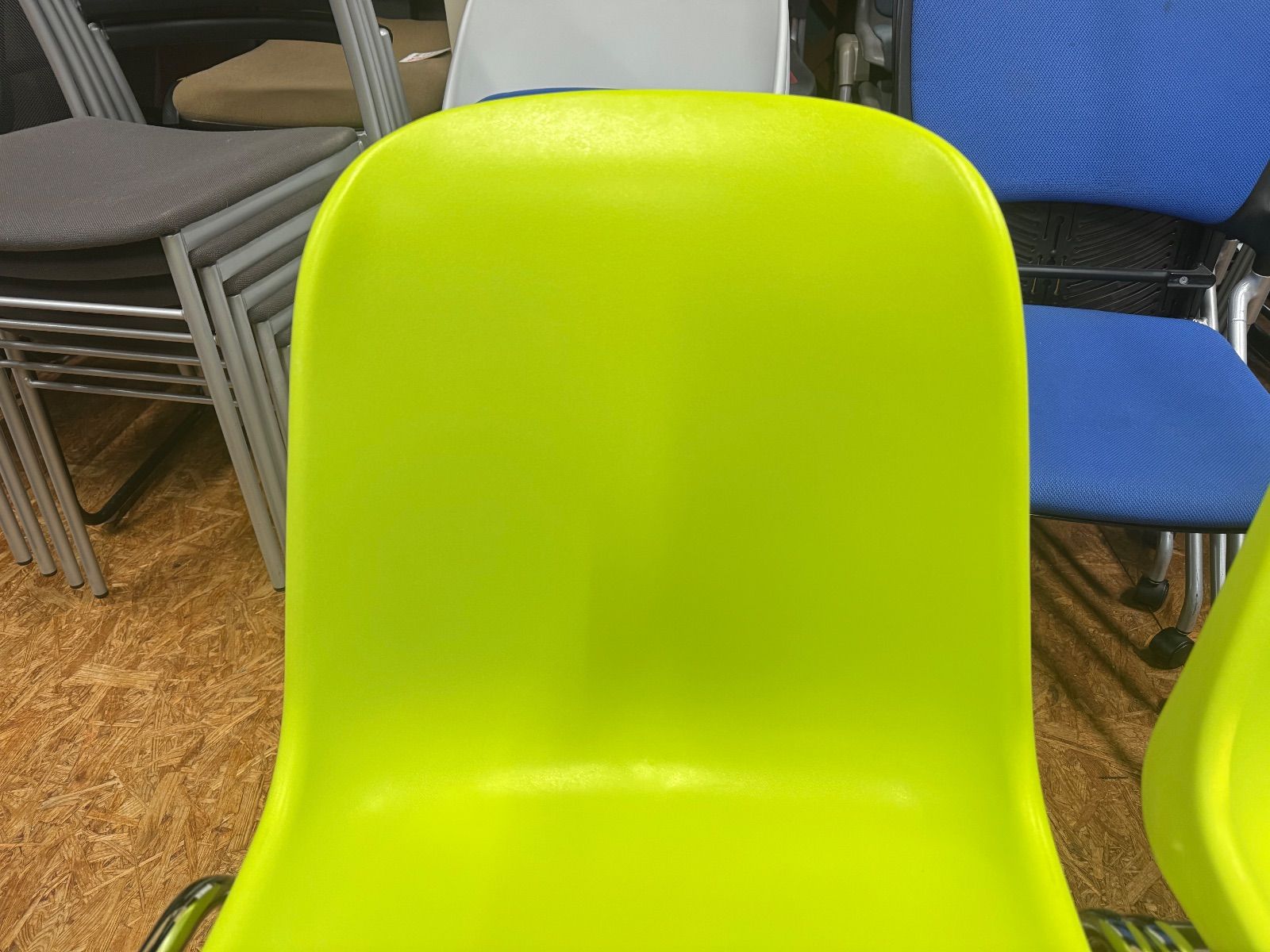 イタリア製 MOD ELENA スタッキングチェア 2脚セット - メルカリ