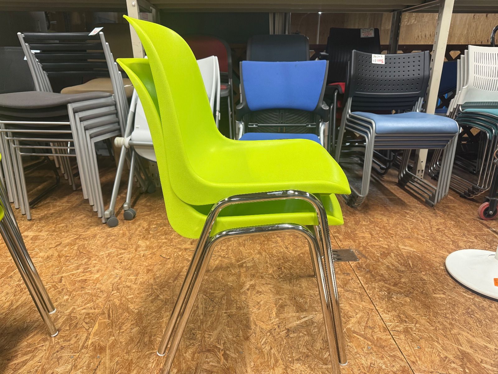 イタリア製 MOD ELENA スタッキングチェア 2脚セット - メルカリ