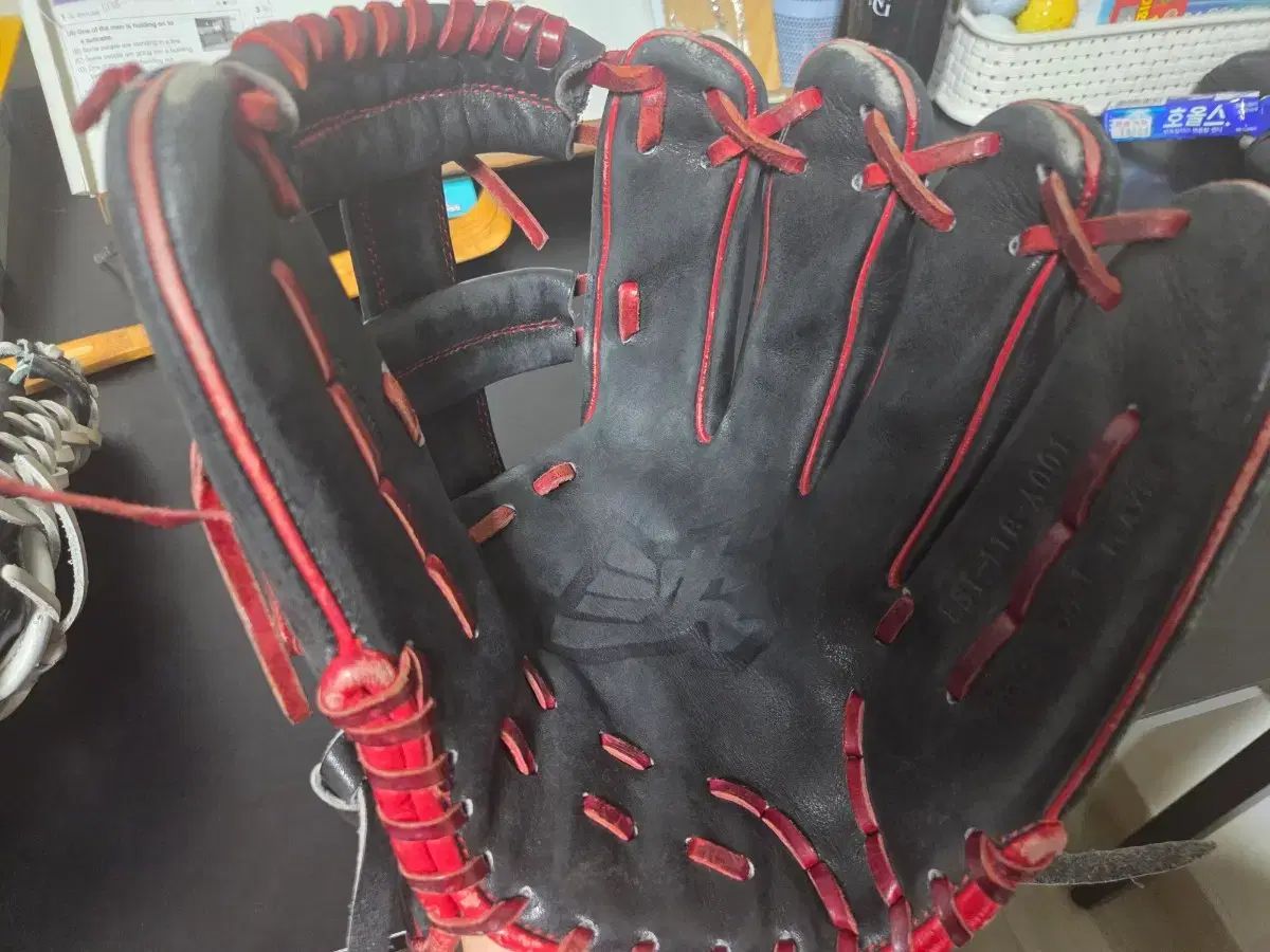  日本ブランド 검빨 バイ 内野 グローブ KIAタイガース その他 グローブ
