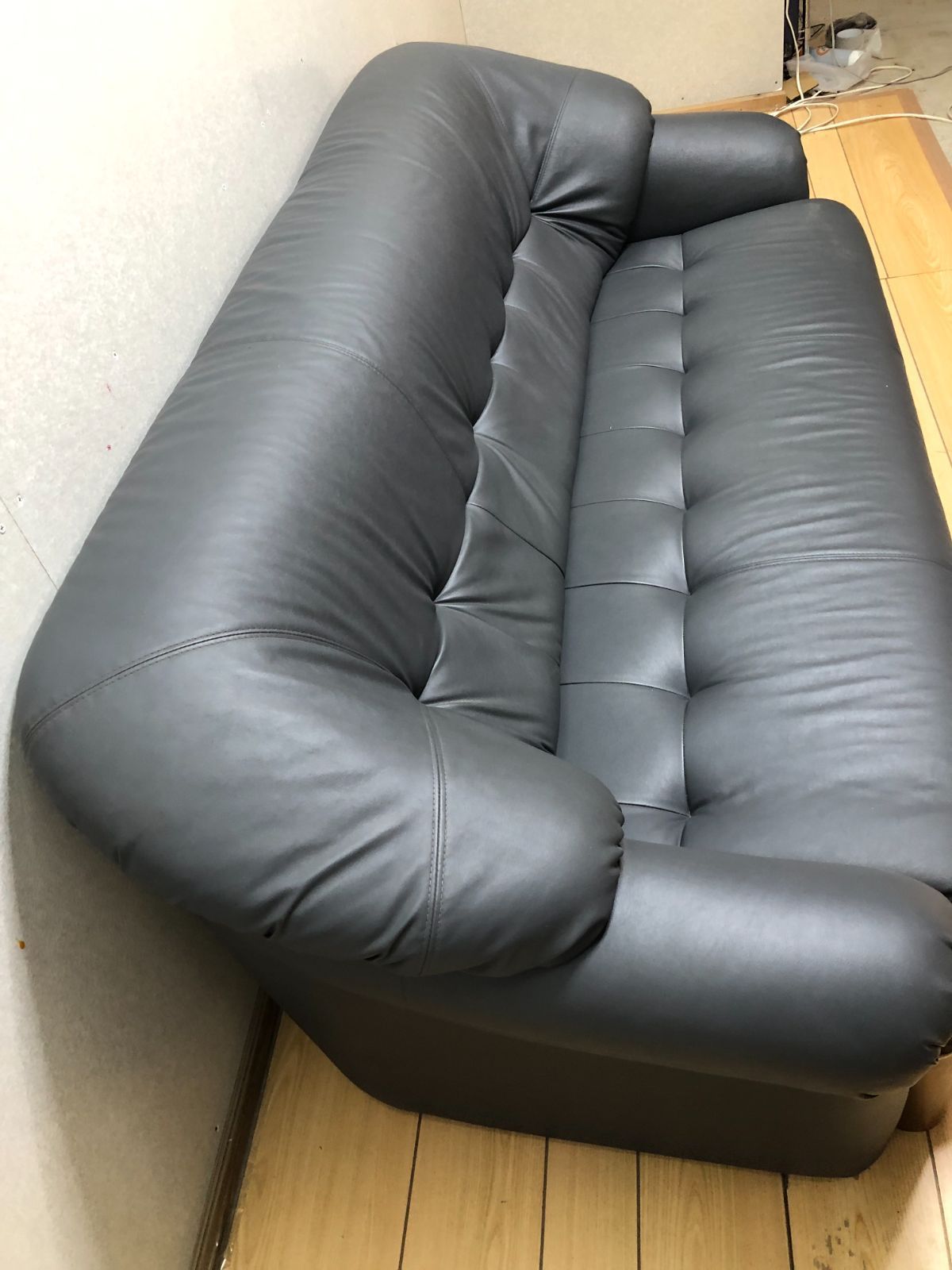 2.3人掛けソファー グレー 合成皮革 75032-1-010 - メルカリ