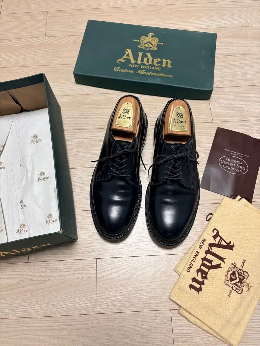 オールデン 9901 7 E ブラック