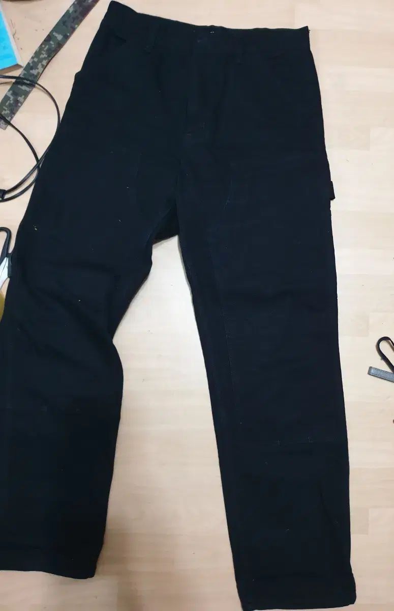 状態良好 Carhartt WIP ダブルニー 29*32 売れ筋 CARHARTT WIP DOUBLE