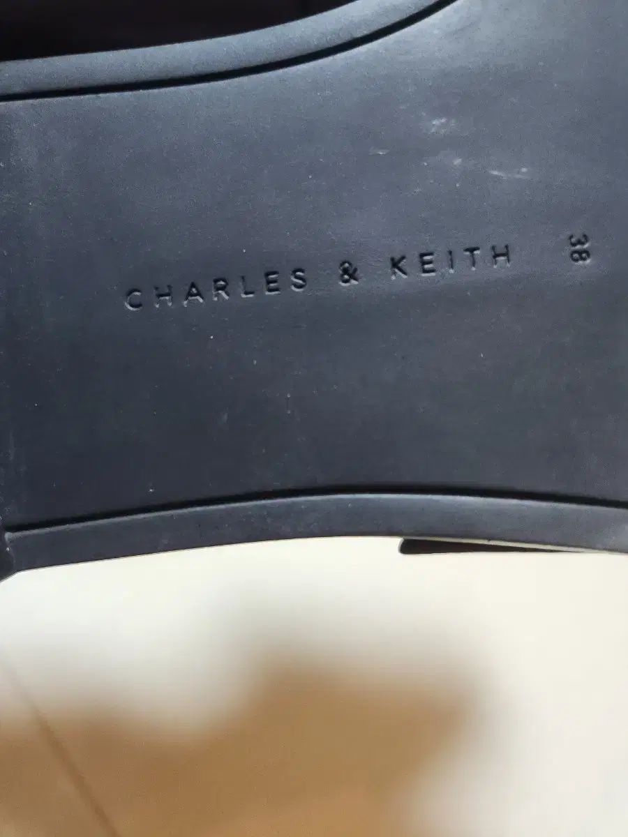 KEITH チャールズアンドキース