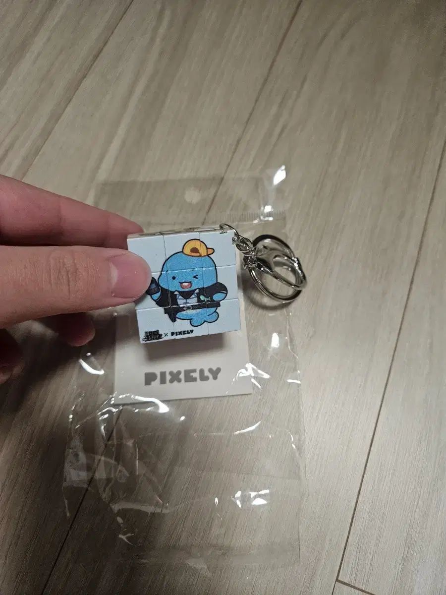 チャムトゥル ピクセルリー ミステリー調査班 展示会 ポップアップ キューブキーホルダー