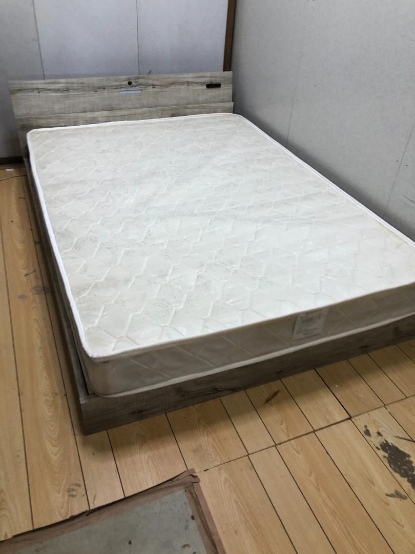 木目調 ダブルベッド 照明付き グレー系 おしゃれ 北欧風 250628- 木目調 ダブルベッド マットレス付 照明付き 幅140×200cm グレー系