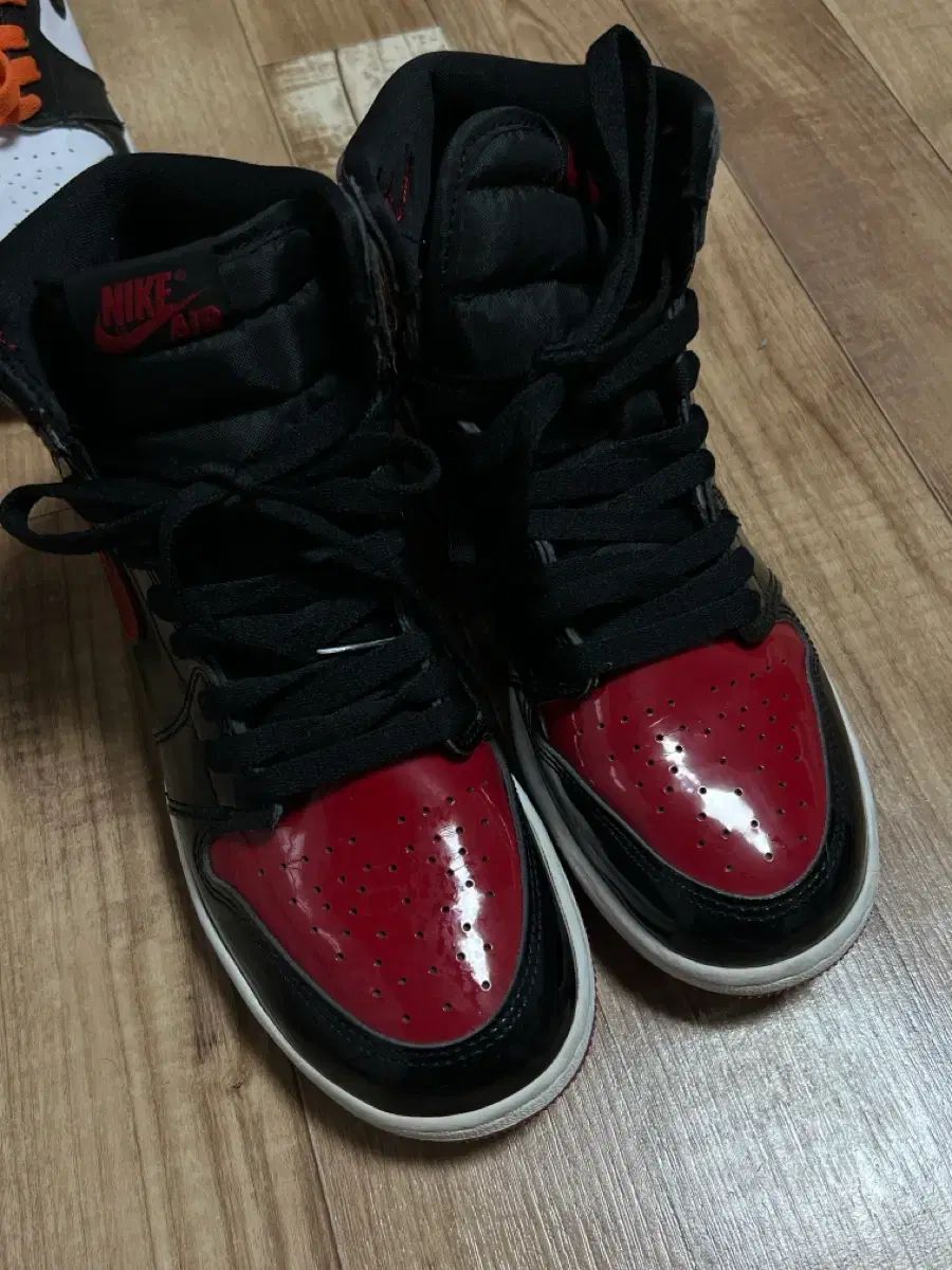 ジョーダン1 パテント ブレーザー GS