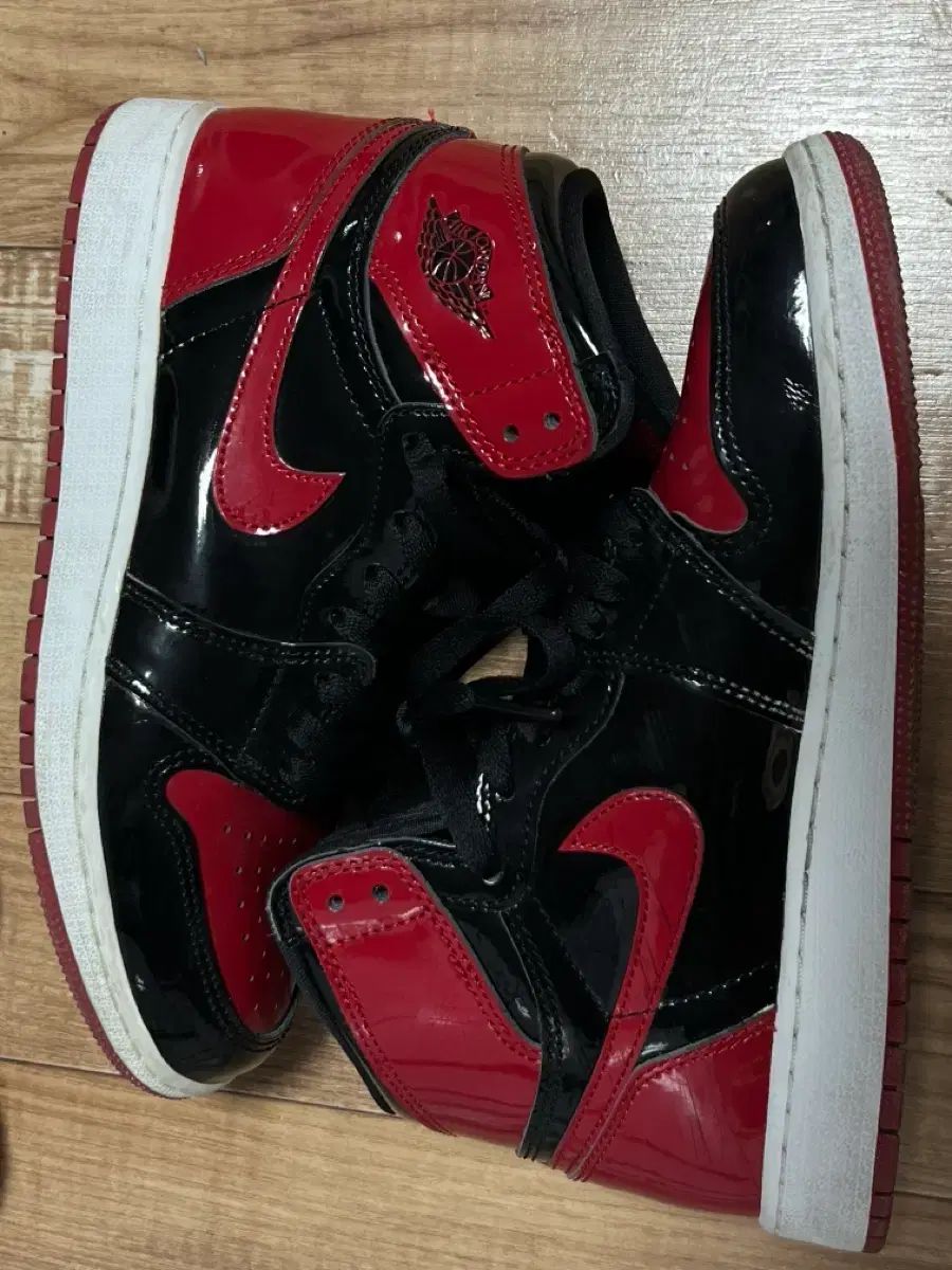 ジョーダン1 パテント ブレーザー GS