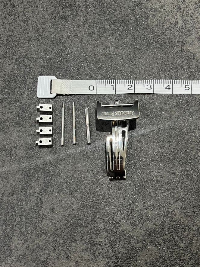 オーデマピゲ ロイヤルオーク41 mm用バックル パーツ一式 ♥品