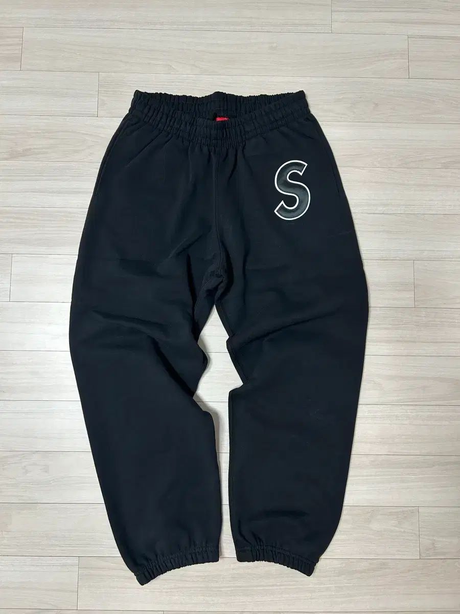  Supreme Sロゴ スウェットパンツ 25 ss ジョガーパンツ スウェットパンツ パンツ