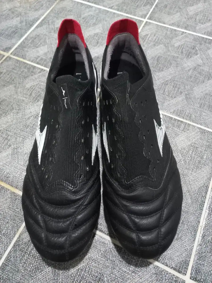 ミズノ モレリア NEO 3 jpn 27.