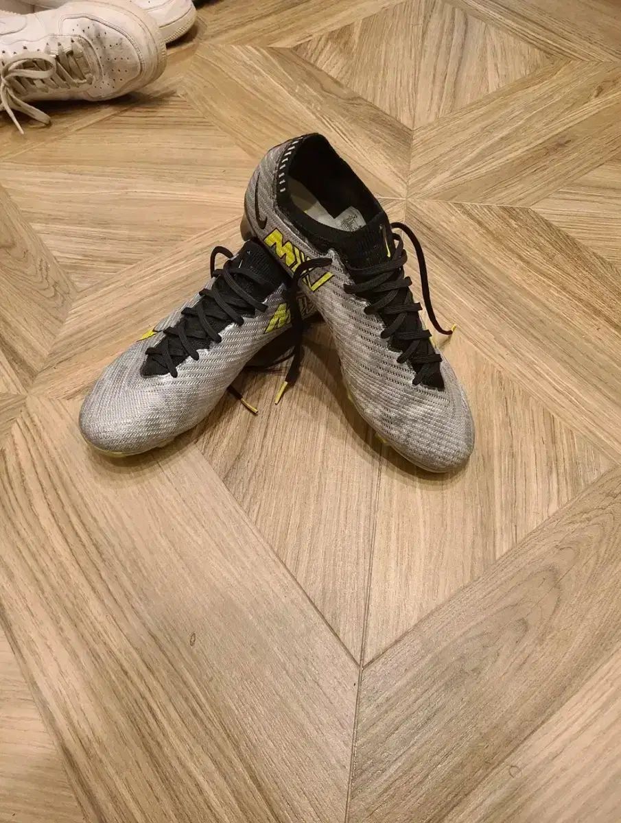 ふっかり！ウィルトン織 オファー 民族柄 高密度 ラグ 200×250cm-122001