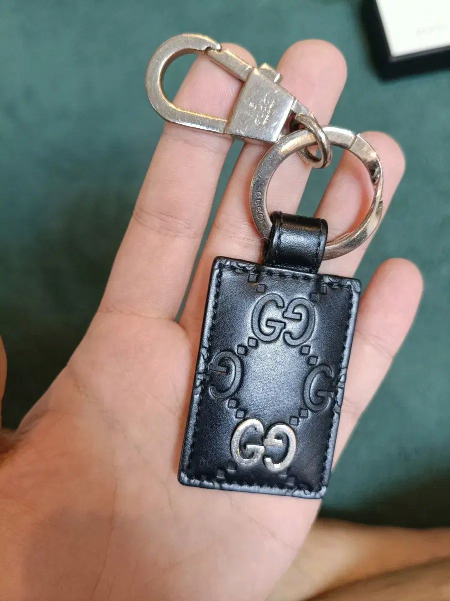 グッチ シグネチャー キーホルダー