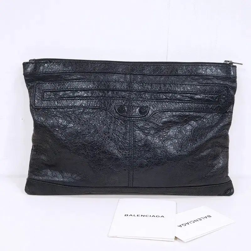 バレンシアガ クラシック クリップ ラムスキン クラッチバッグ