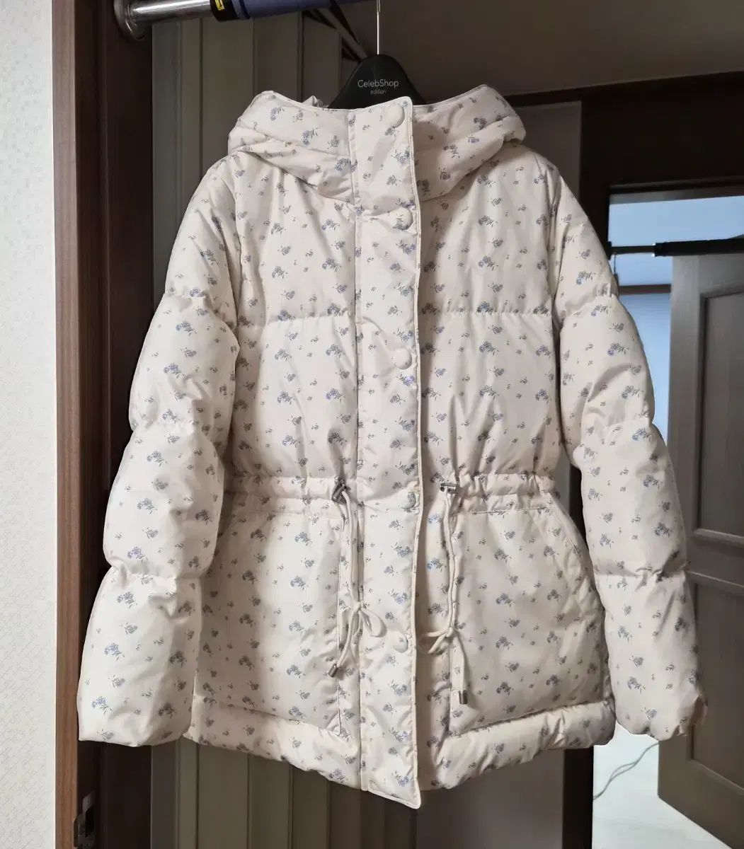 ハンガリー グースダウン アイボリー 55