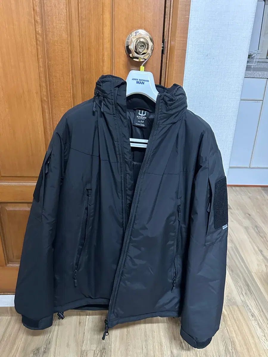 ウォードン アウトフィジカル ブラック ジャケット M