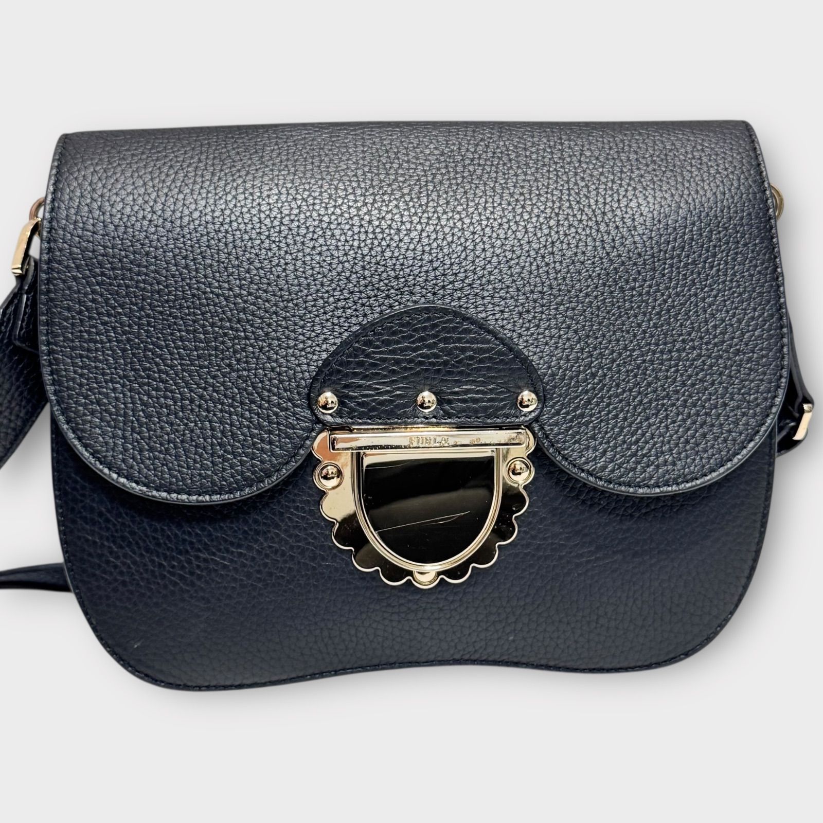 超美品！FURLA フルラ ドゥカーレ レザー ショルダーバッグ クロス 